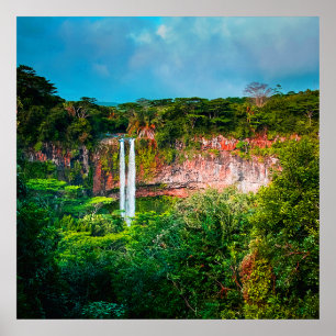 Póster Cascata tropical da floresta tropical úmida