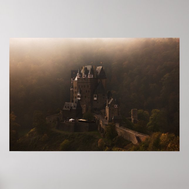 Poster Castelo Burg Eltz na névoa da manhã (Frente)