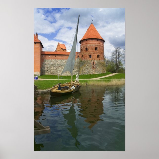 Póster Castelo da Ilha pelo Lago Galve, Trakai, Lituânia (Frente)