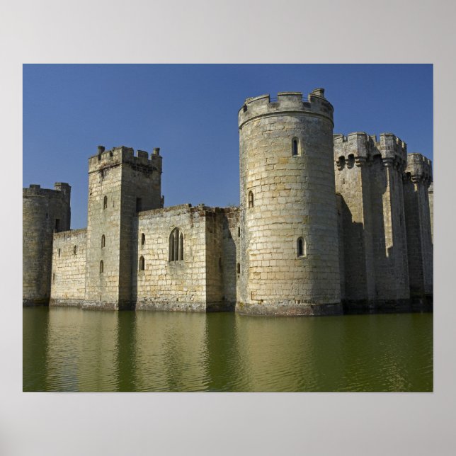 Póster Castelo de Bodiam (1385), refletido em fosso, Lest (Frente)