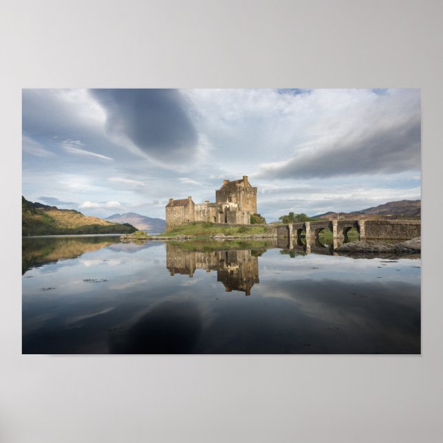 Poster Castelo de Eilean Donan com reflexo na Escócia (Frente)