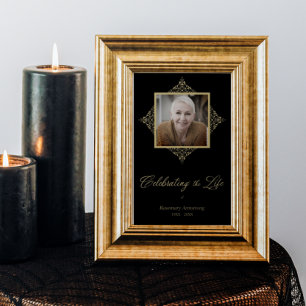 Poster Celebrando o Funeral Fotográfico de Script Whimsic