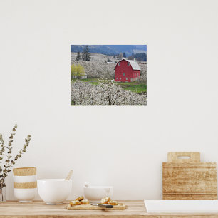 Poster Celeiro Vermelho Pitoresco e Flores de Pêra