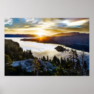 Póster Céu brilhante na baía esmeralda Lake Tahoe