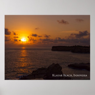 Poster Céu do pôr do sol raios de sol Oceano Rochas Crepú