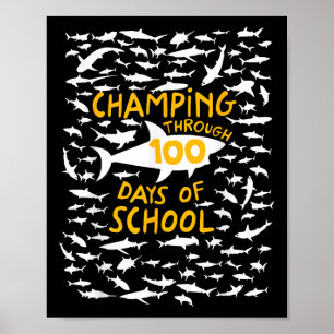 Poster Chamando Por 100 Dias De Alojamento De Tubarão Esc