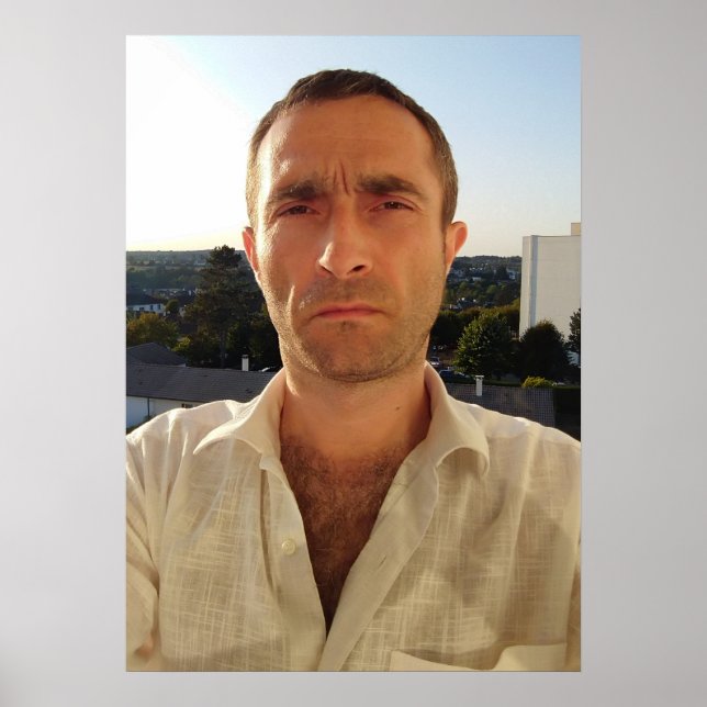 Poster Christophe LEROY Chemise blanche balcon ciel bleu (Frente)