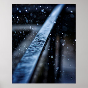 Poster Chuva em carril caída pela natureza