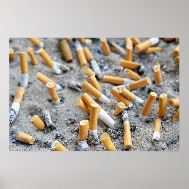 Póster Cigarros em cinzeiro externo (Frente)