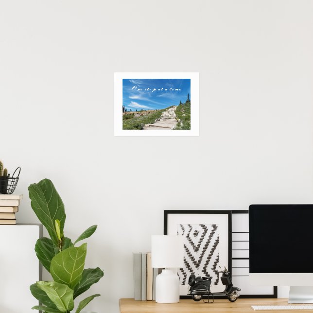 Póster Citação da Trilha de Hiking Um Passo de Cada Vez (Escritório em casa)