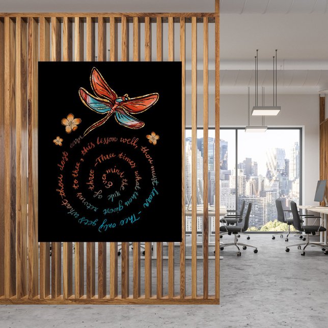 Póster Citação Inspiradora em Espiral com Libélula em Pês (Criador carregado)
