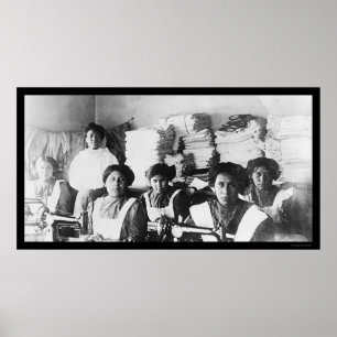 Poster Classe Sewing na escola indiana 1922 de Bismarck