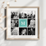 Poster Colagem de Fotos da Família Teal Monogramas<br><div class="desc">Mostre suas memórias familiares queridas com este poster de colagem de fotos do monograma de na moda. Apresentando um monograma central e uma grade de suas fotos familiares favoritas em preto e branco clássico, este poster combina elegantemente a personalização com um toque moderno. O vibrante sotaque teal acrescenta uma sensação...</div>