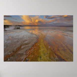 Póster Colorful mineral deposits emit from Black Pool 2