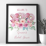 Poster Cookies Rosa XOXO Boas-vindas Bonito<br><div class="desc">Bonito símbolo de boas-vindas floral de aquarela com biscoitos cor-de-rosa XOXO aninhados num arranjo de flores e verde. O design apresenta belas letras escritas à mão e um roteiro elegante e o modelo é fácil para você personalizar. Um doce design para primavera ou verão e perfeito para Dias de os...</div>