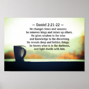 Poster Daniel 2:21-22 Ele muda tempos e estações