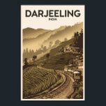 Poster Darjeeling India Illustration Viagem Art Vintage<br><div class="desc">Design de viagem de vetor retrovetor Darjeeling. Darjeeling é uma cidade do estado de Bengala Ocidental da Índia,  nos sopés de Himalaia. Continua a ser o terminal da linha ferroviária Darjeeling Himalaia,  de bitola estreita. Familiarizado para o chá preto distinto cultivado em plantações que apontam as suas encostas circundantes.</div>