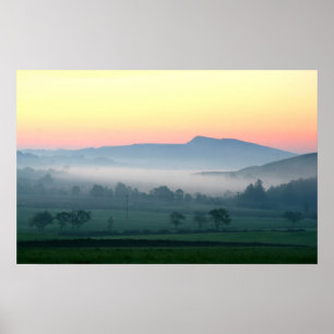Póster Dawn sobre o Muro dos Hadrians