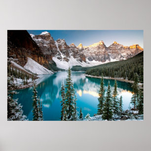 Poster de Exibição de Montanha Majestosa