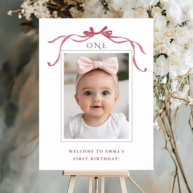 Poster Deep Blush Pink Bow Girl 1st Birthday Welcome (Criador carregado)