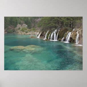 Póster Depósitos minerais fazem cachoeiras e limpas