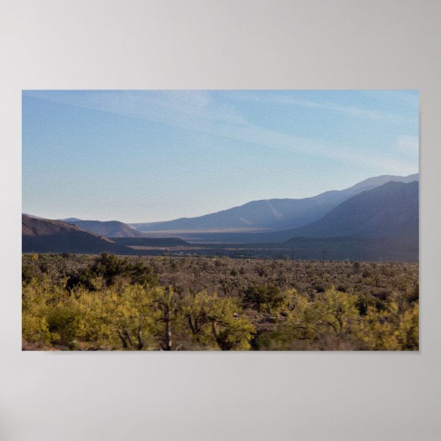 Póster Deserto de Montanha Cênica (Frente)