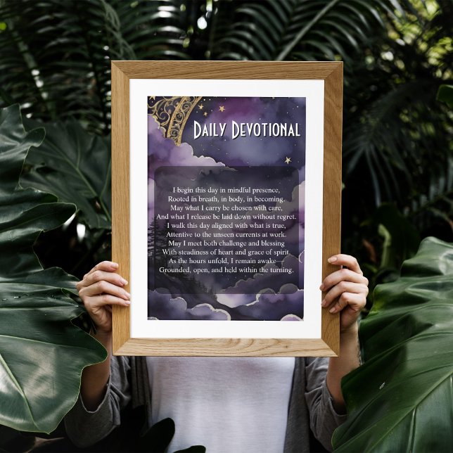 Poster Devoção Diária Céu Noturno Roxo Oração Pagan (Purple Night Sky Daily Devotional Prayer for Pagan and Wiccan Practice by Starborne Devotionals)