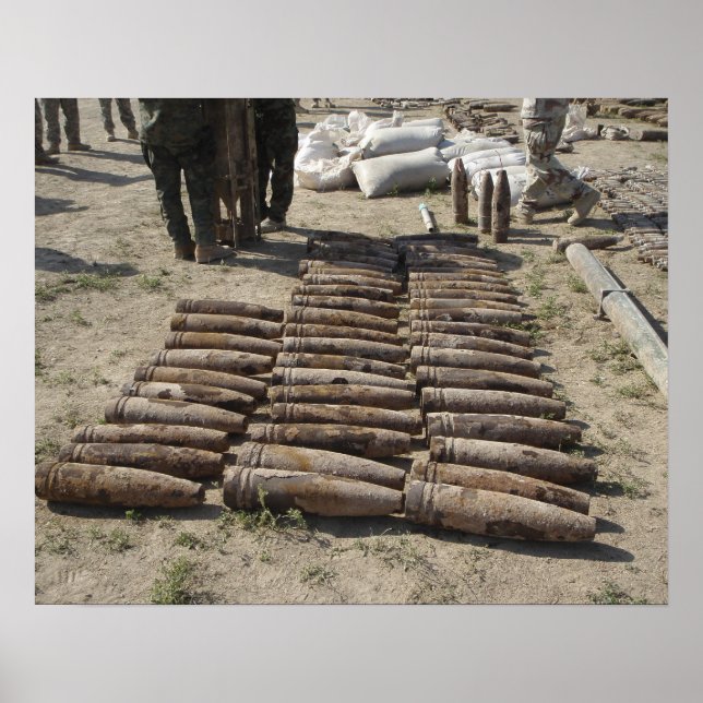 Póster Dispositivos explosivos são identificados e invent (Frente)