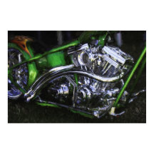 DOBRAGÃO DE motocicleta do helicóptero na grama