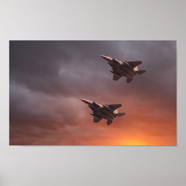 Poster Dois fracos F-15E Strike Eagles no pôr do sol (Frente)