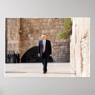 Poster Donald Trump No Muro Oeste De Israel