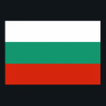 Poster Drapeau Bulgarie tricolore<br><div class="desc">Drapeau de la Bulgarie: " Съединението прави силата " → L'union fait la force !
Il se compose de trois bandes horizontales: blanc, vert et rouge. Le blanc symbolise la paix, le vert la fertilité des terres bulgares et le rouge le courage du peuple.</div>