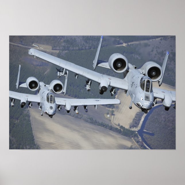 Poster Duas aeronaves A-10C Thunderbolt II voam em format (Frente)