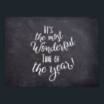 Poster É a época mais maravilhosa do Natal<br><div class="desc">É a citação da Época Mais Maravilhosa do Ano em um poster de impressão de fundo do quadro. Enquadre esta design de Natal de tipografia para as festas exibirem sobre o manto, na sua entrada, sala de estar, quarto, escritório etc. Apresentando uma tipografia moderna com um toque rústico, ilustração holandesa...</div>