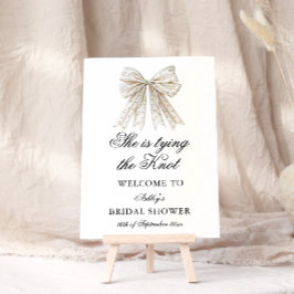 Poster Elegant Pearl Bow She's Tying the Knot Welcome