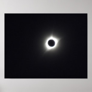Póster Elipse solar total, céu escuro, coroa do sol