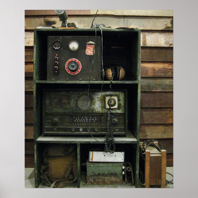 Poster Equipamento de Rádio Antigo de Comunicações Milita (Frente)