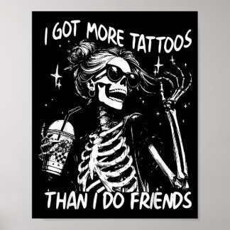 Poster Esqueleto de Tatuagem com Mais Tatuagens do que Am