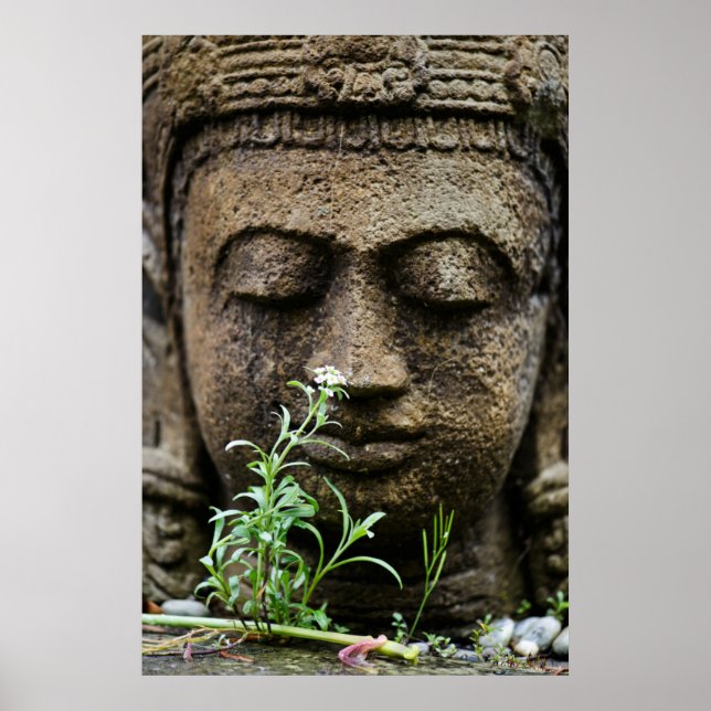 Póster Estátua de jardim em pedra com flor (Frente)