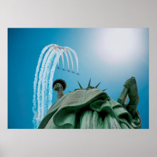 Póster Estátua NYC da Liberdade e Jatos Voando acima de 