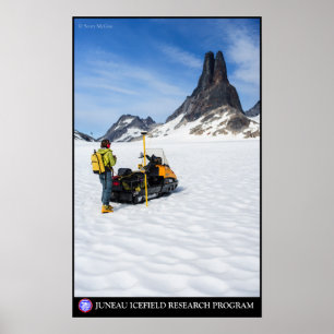 Póster Exame perto da espada de Michael -- Juneau
