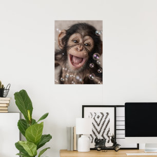 Poster Extremo Close-Up de Bebê Chimpanzé Feliz