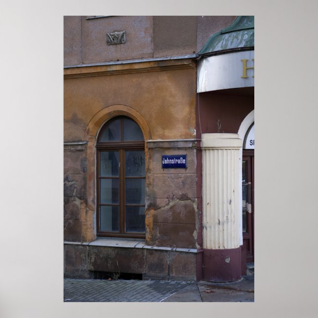 Poster Fading Facade in Lobau, Alemanha (Frente)