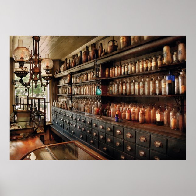 Poster Farmácia - Tantas gavetas e garrafas (Frente)