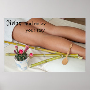 Póster Ferramentas de bambu da massagem ao lado dos pés