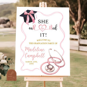 Poster Festa de formatura de coquete de enfermeira rosa