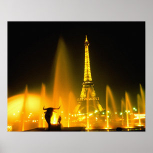 Póster Fonte na mundialmente famosa Torre Eiffel Paris