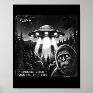 Poster Foto antiga engraçada de evidência de bigfoot alie