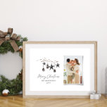 Póster Foto de Natal de um guião elegante negro do escând<br><div class="desc">Preto,  moderno e elegante,  cor-de-água,  bege natural,  cor escandinávia moderna,  bege,  preto e branco,  foto de Natal,  poster.</div>