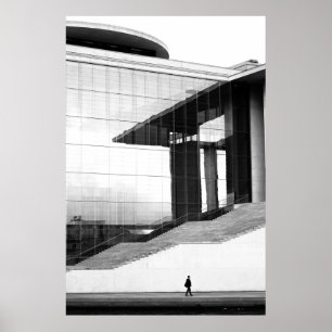 POSTER FOTO EM GRAYSCALE DO HOMEM A ANDAR NO PAVEMEN CONC